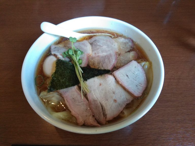 至高の一杯白河ラーメン孫市チャーシューワンタン麺
