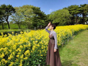 公園菜の花立位